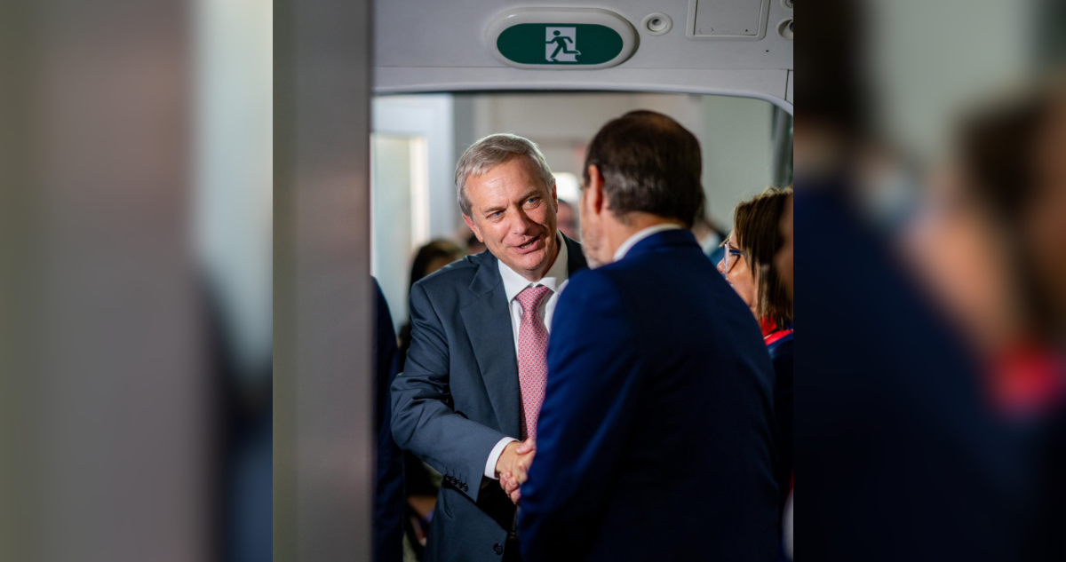 La intensa agenda de Kast en Argentina: cita con su “amigo” Milei, empresarios y embajador Viera-Gallo