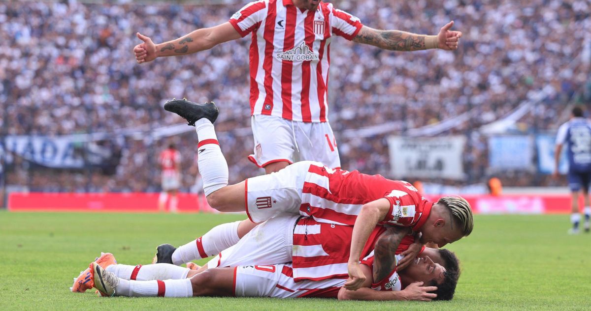 Estudiantes ganó a Gimnasia y jugará por el título en Argentina.
