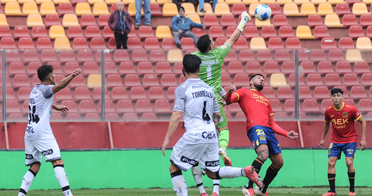 Limache vs Unión Española y foto de contexto por tema de Deportes Iquique
