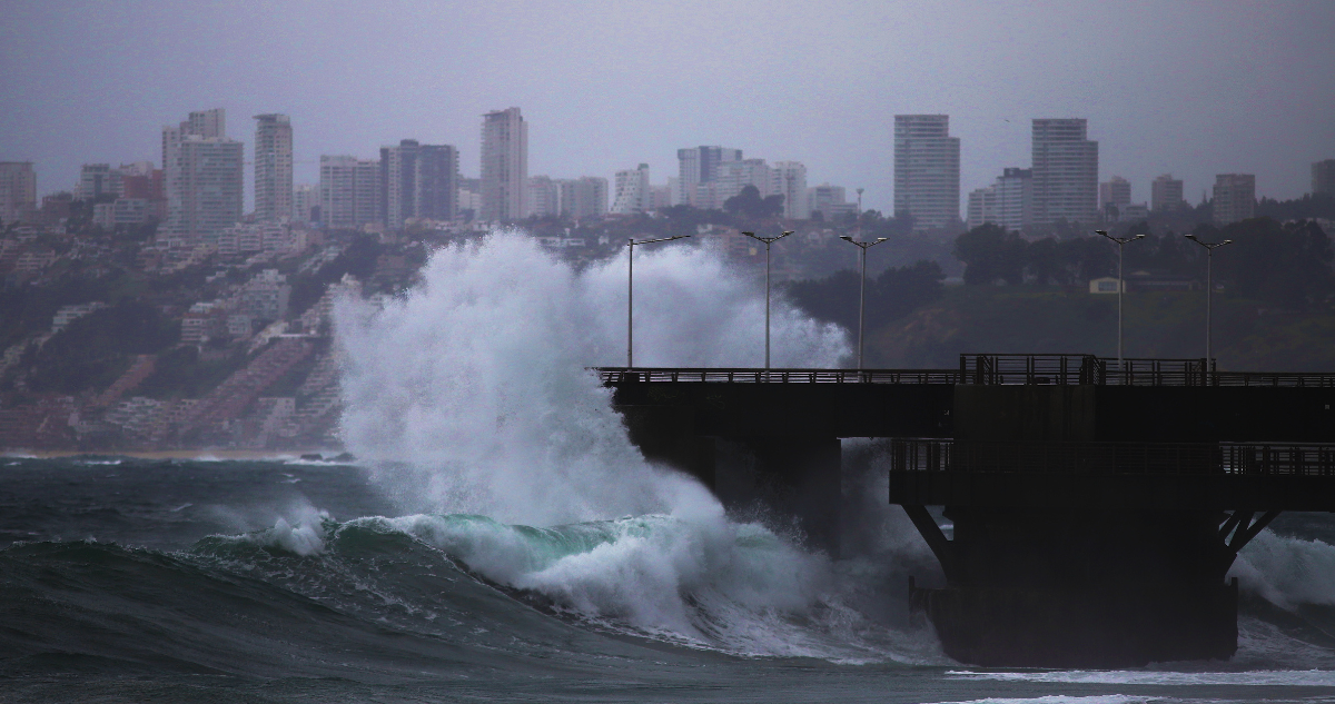Emiten aviso de marejadas para el norte y centro de Chile: revisa cuándo terminan y regiones afectadas