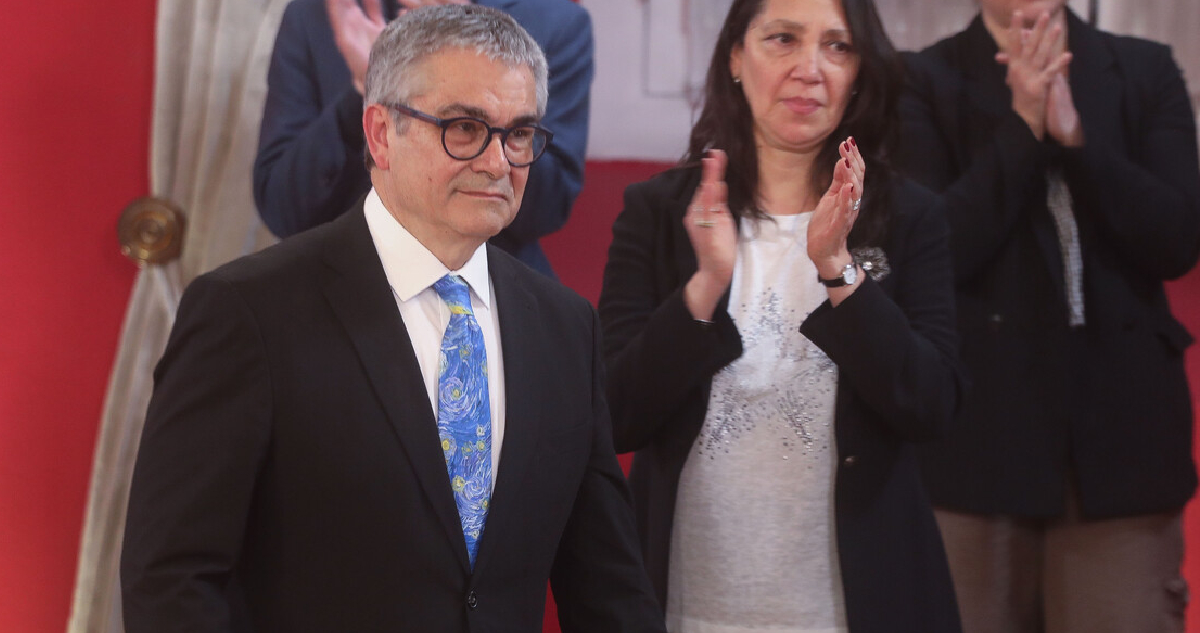 Marcel dice que temor de los funcionarios a posibles despidos de Kast llevó a la norma de “amarre”