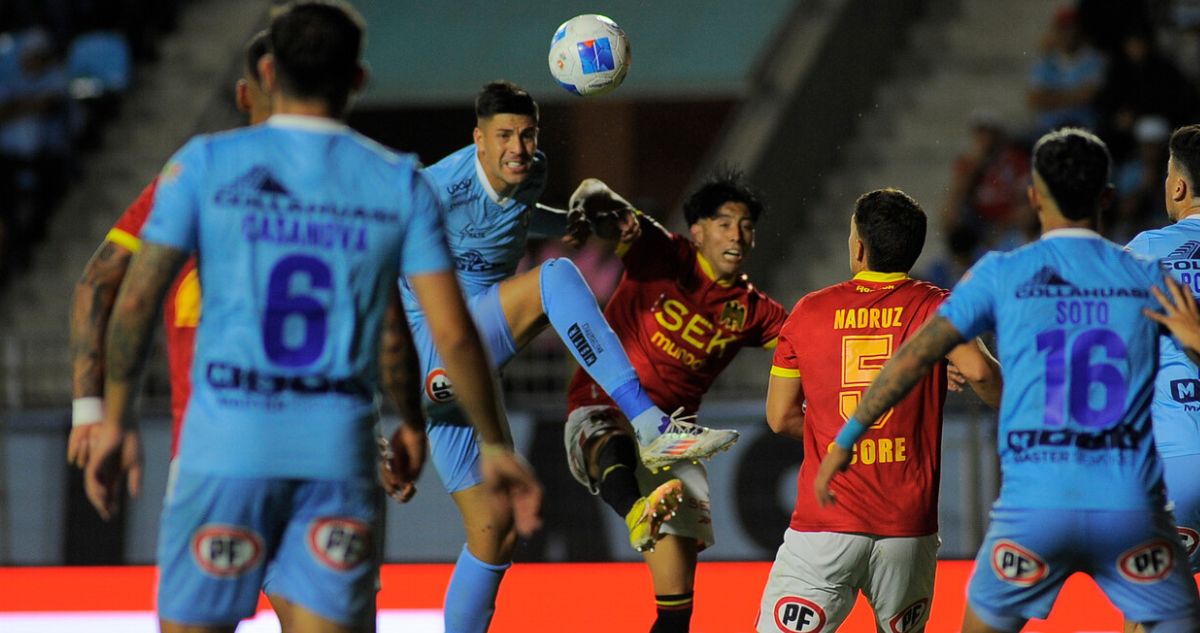 Clubes podrían suspender descensos de Unión Española e Iquique.