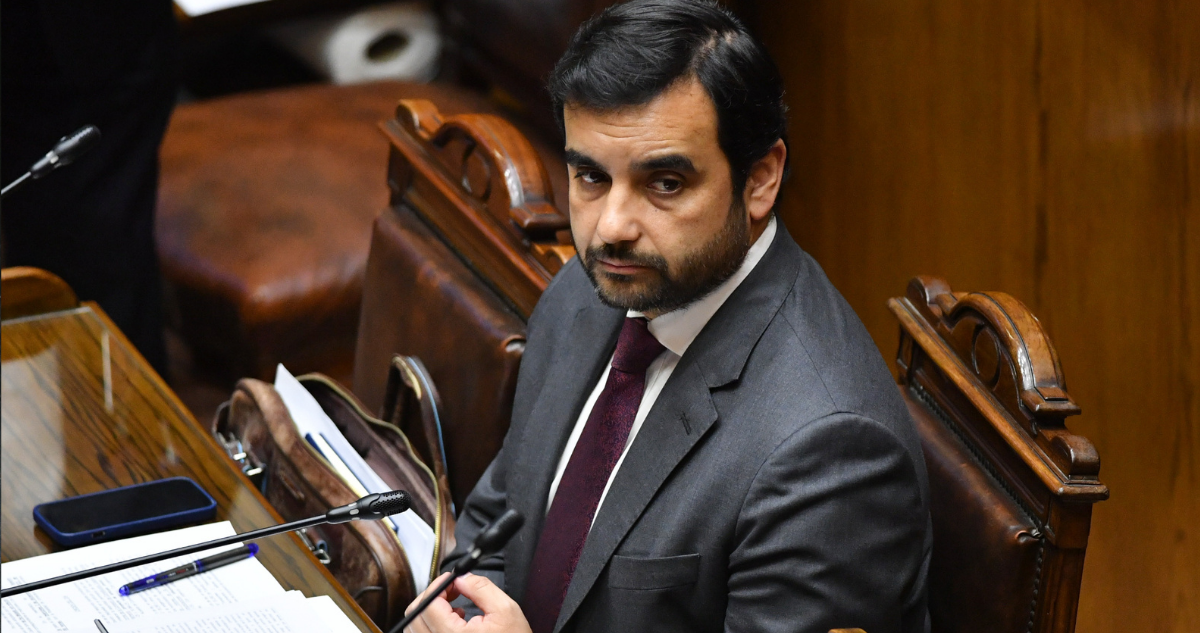 Ministro Jaime Gajardo advierte que edad “no puede ser un requisito” para liberar a reos por delitos graves