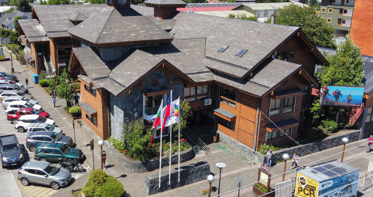 Caso sobresueldos: 3 funcionarios de Municipalidad de Pucón deberán devolver bono de $500 mil