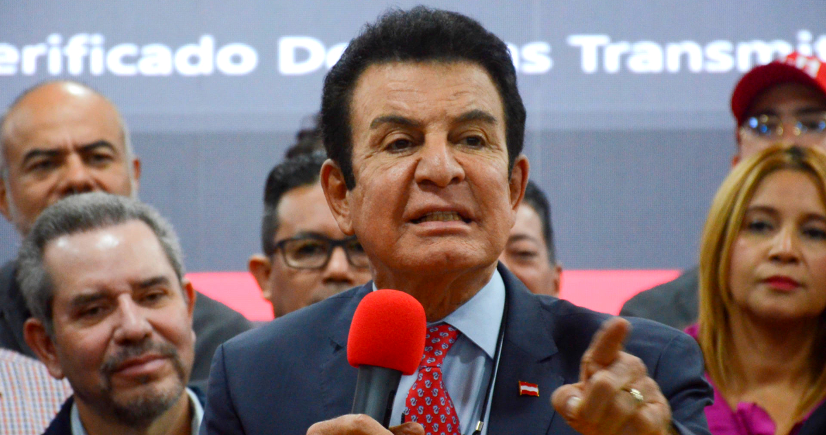 Nasralla aventaja levemente a candidato de Trump, Asfura, en Honduras