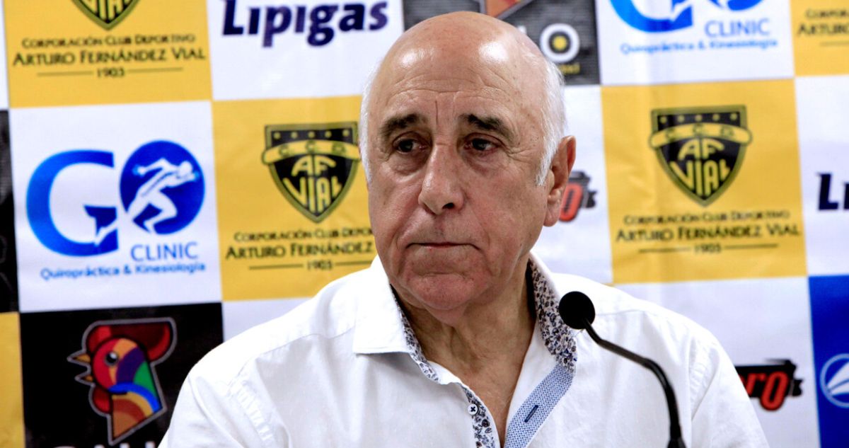 Hija de Nelson Acosta entregó detalles de presente de salud del exemblemático DT