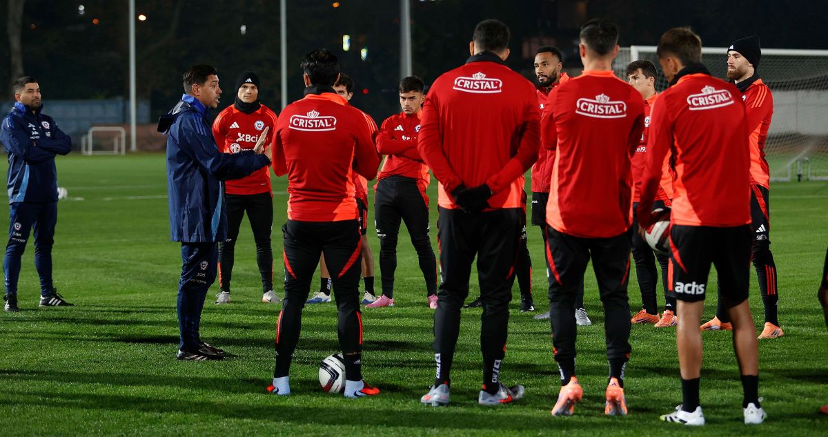 La Roja pasaría todo el 2026 sin entrenador.