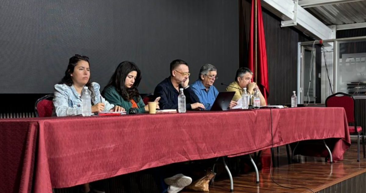 Culpa a Boric y al comando: reflexión del PC por derrota de Jara genera controversia en el oficialismo