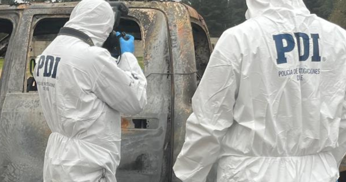 Encapuchados armados queman camioneta que prestaba servicios a CMPC en Collipulli