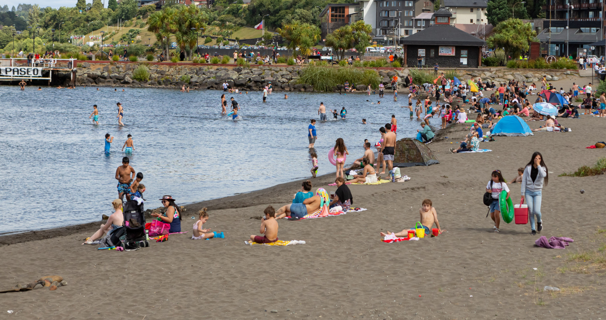habilitan nado en playa de Puerto Chico tras detectarse baja en niveles de contaminación