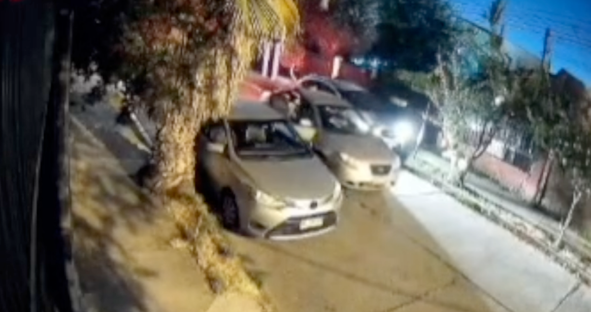 Delincuentes huyen sin concretar portonazo en Cerrillos: a uno de ellos se le cayó el arma