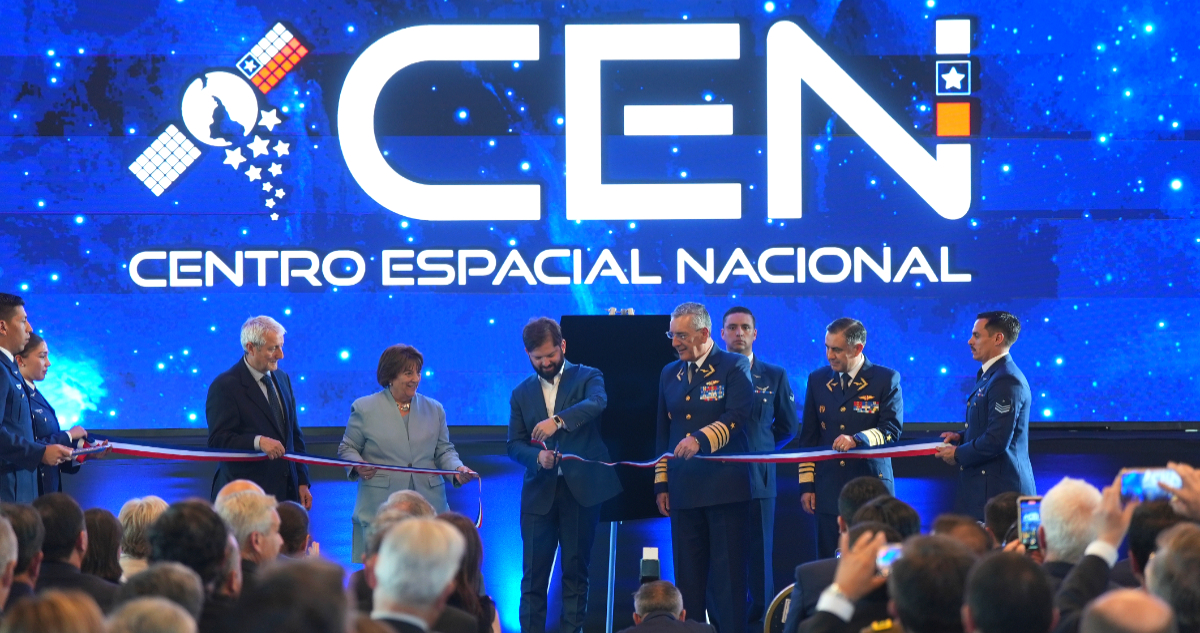 Presidente Boric inaugura el Centro Espacial Nacional donde se pretenden construir 9 satélites