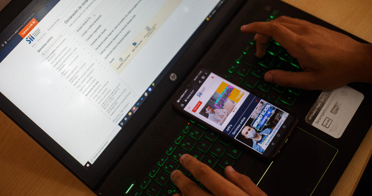 Alza a partir el 1 de enero de 2026: SII explica aumento de retención de impuestos en boleta a honorar