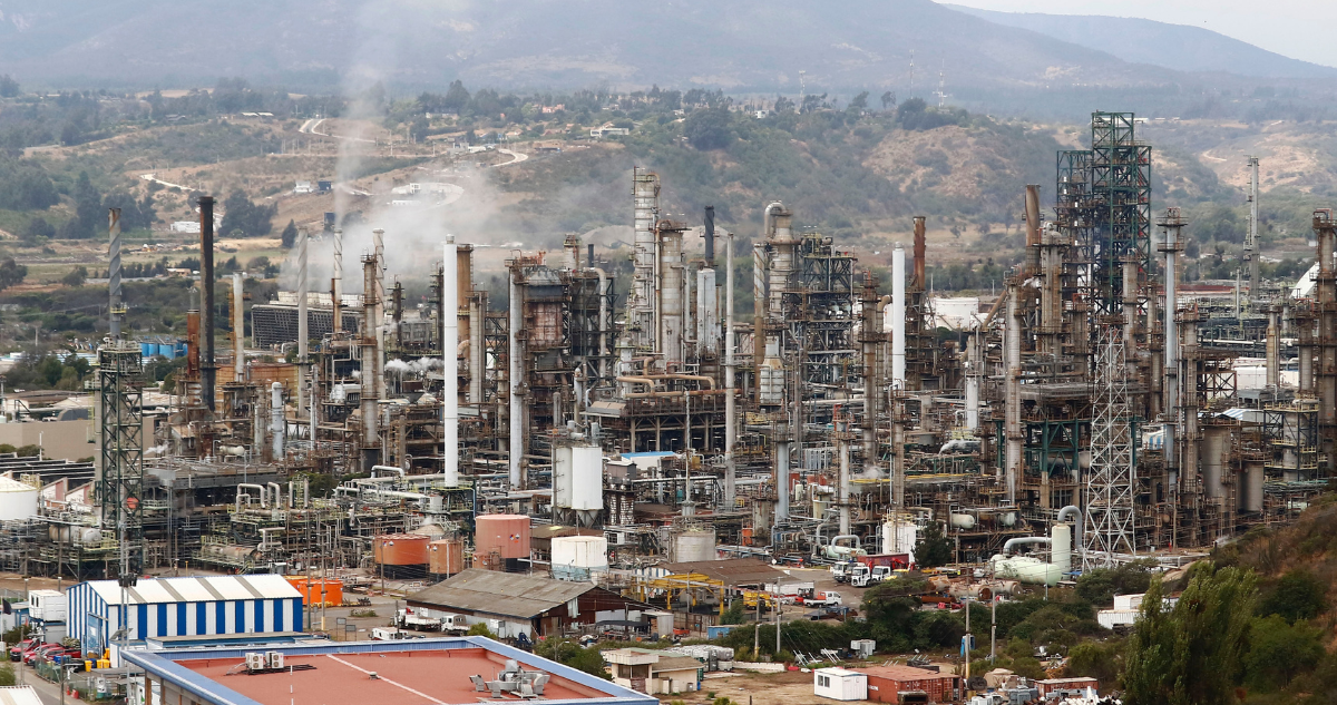 SMA formula dos cargos a Enap por manejo de residuos industrales líquidos en Aconcagua-Concón