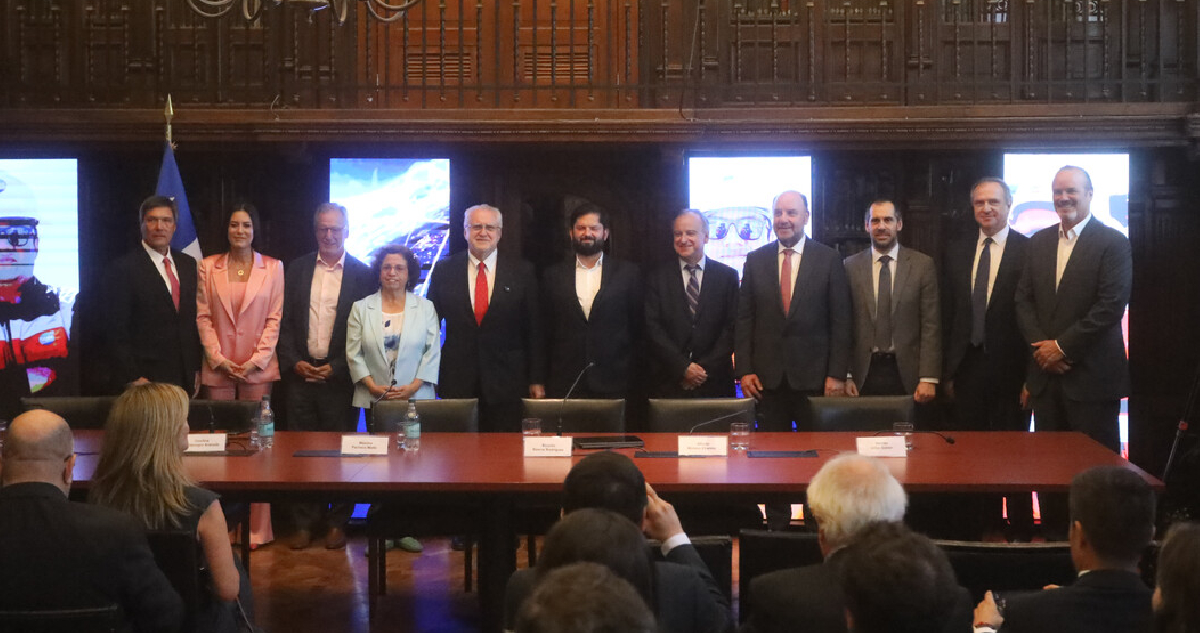 "Son decisiones de las empresas": Ministra Williams defiende composición del directorio de NovaAndino