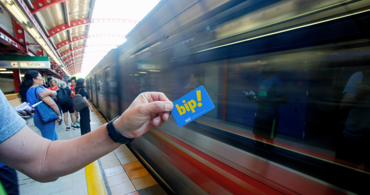 Revisa cómo funcionará Metro, trenes y el transporte público en Chile en esta segunda vuelta