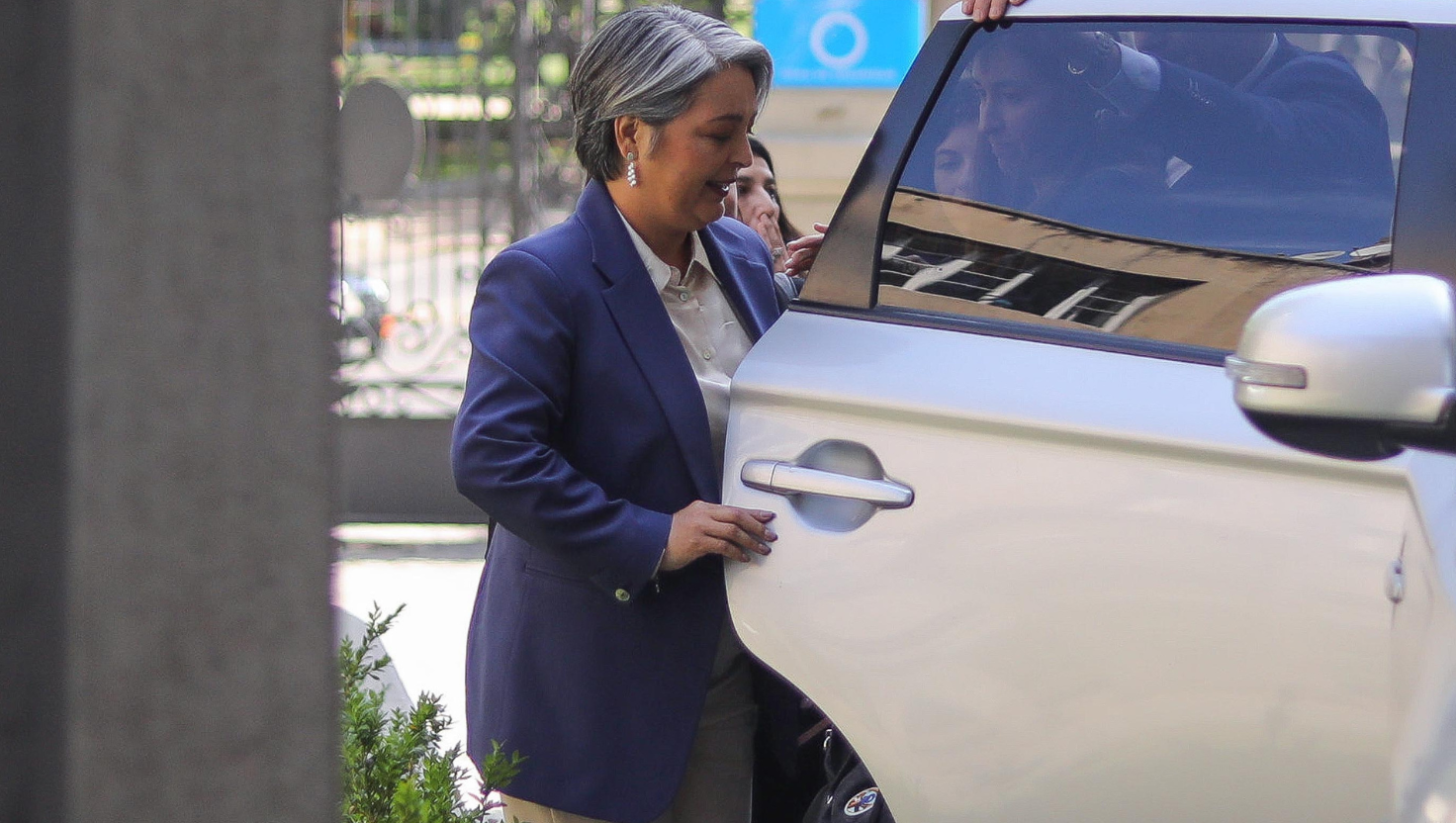 Tras ocho días de silencio Jeannette Jara reaparece en privada cita con Bachelet:”Hay que reflexionar con calma”