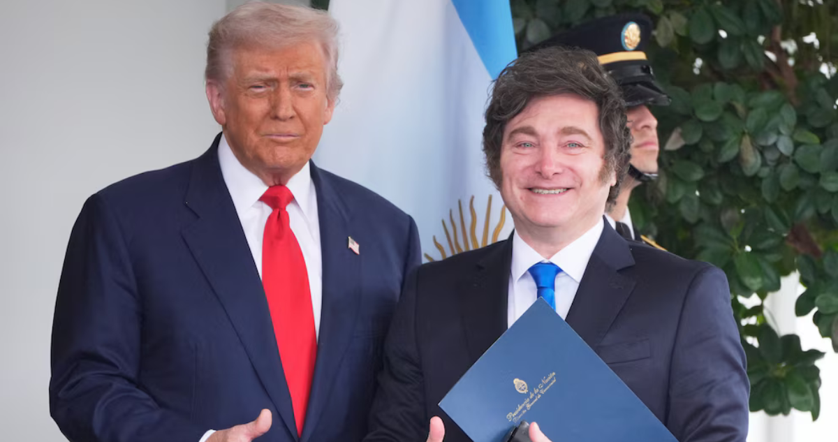 Trump se atribuyó triunfo de Milei en legislativas de Argentina: "Iba perdiendo, lo respaldé y ganó"
