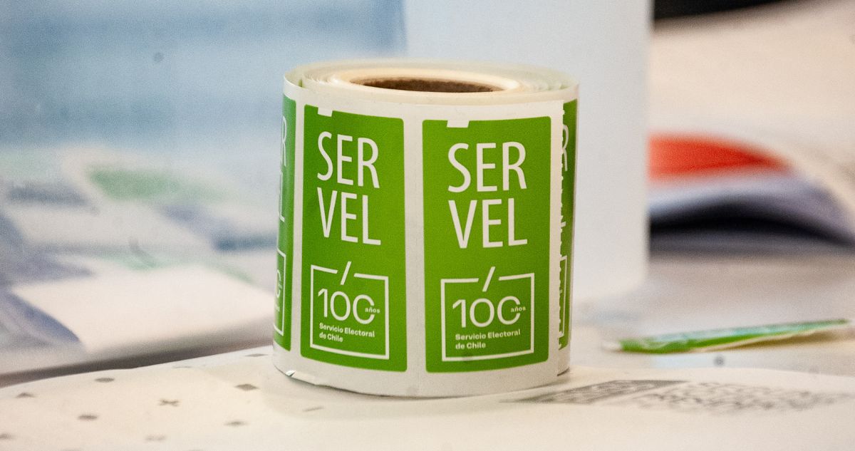 Cierran las mesas a nivel nacional e inicia conteo de votos en segunda vuelta presidencial