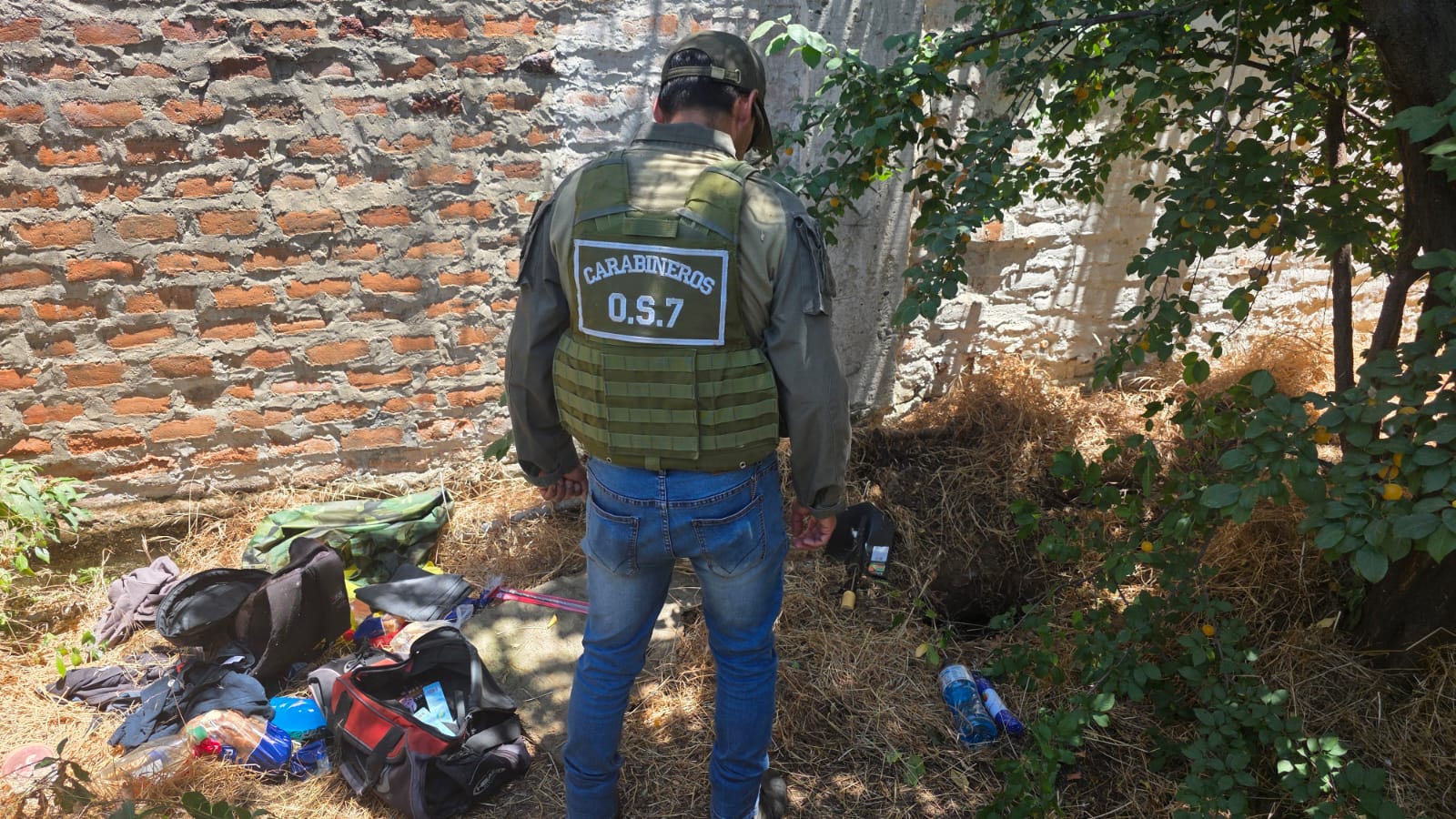 Encuentran túnel a medio construir a un costado de cárcel de Limache