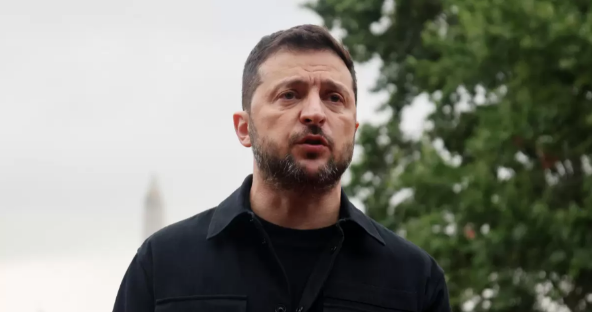 Zelenski denuncia nuevo atasque aéreo con drones y misiles de Ucrania