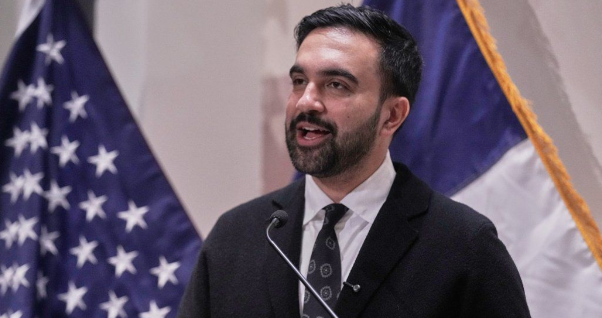 Socialista Zohran Mamdani asume la alcaldía de Nueva York con foco en transporte público y salud