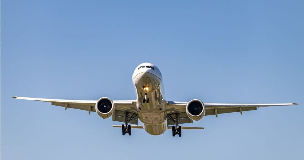 EE.UU advierte a aerolíneas de posible peligro en espacios aéreos de Latam. por actividades militares