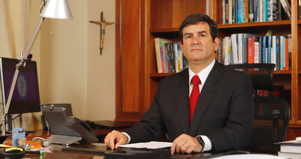 Alberto Naudon es designado como el nuevo Vicepresidente del Banco Central