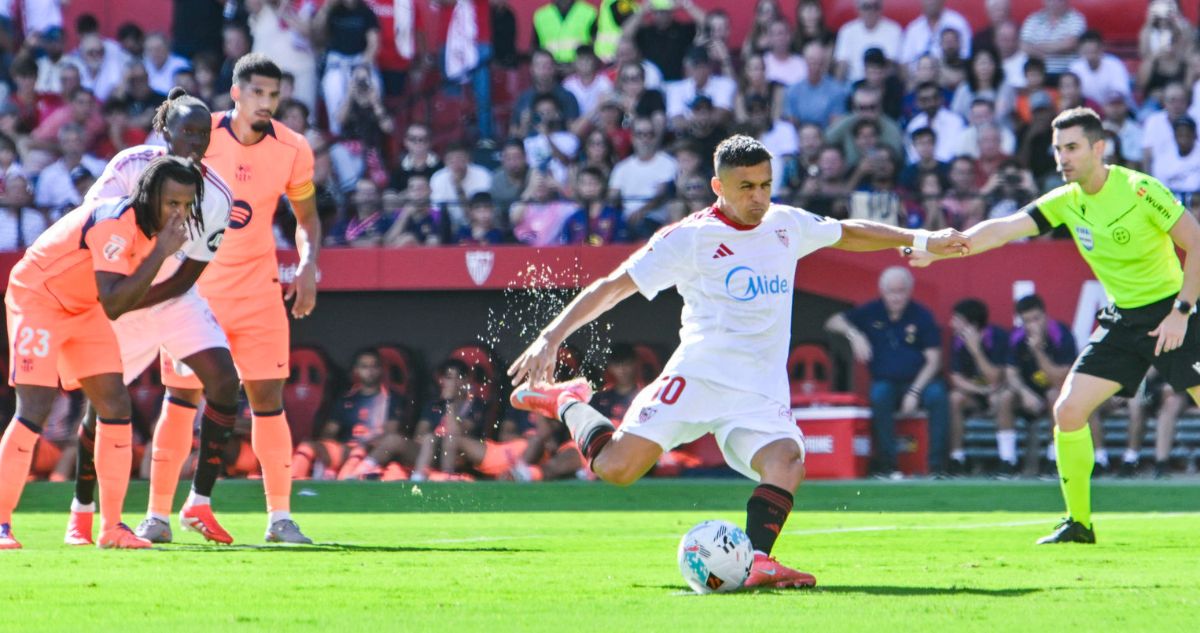 Alexis Sánchez permanece en el Sevilla