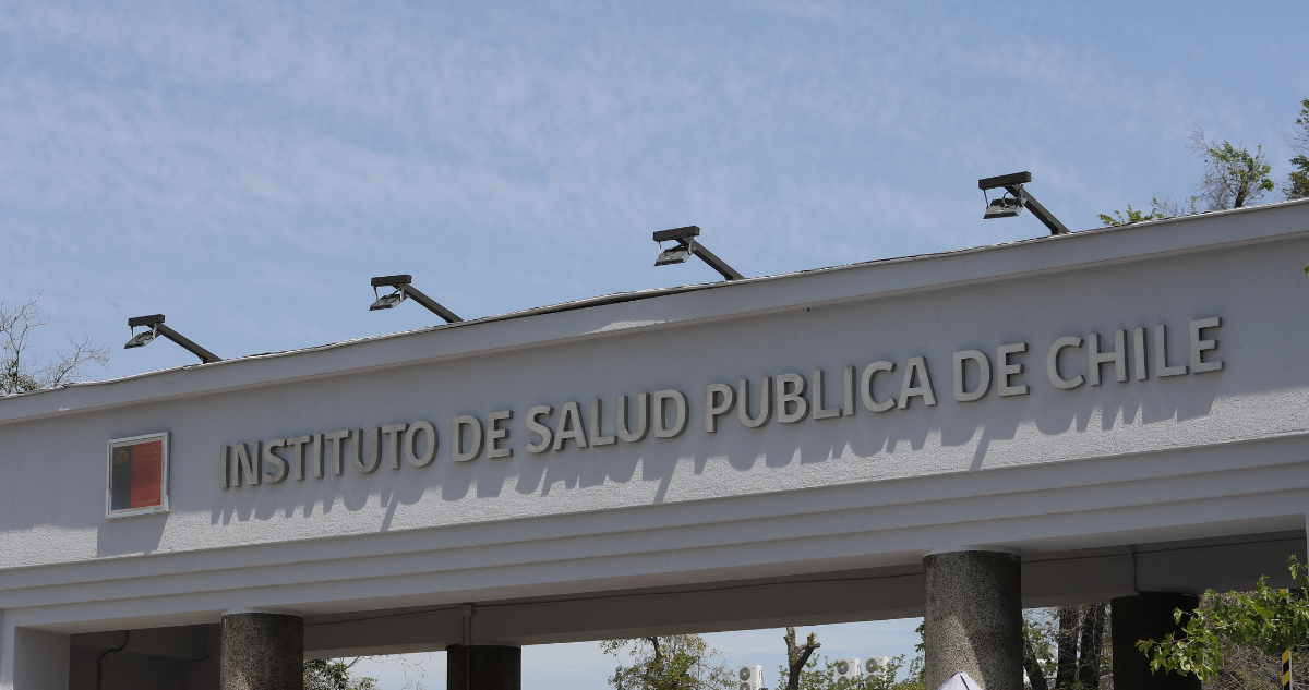 Fachada del Instituto de Salud Pública