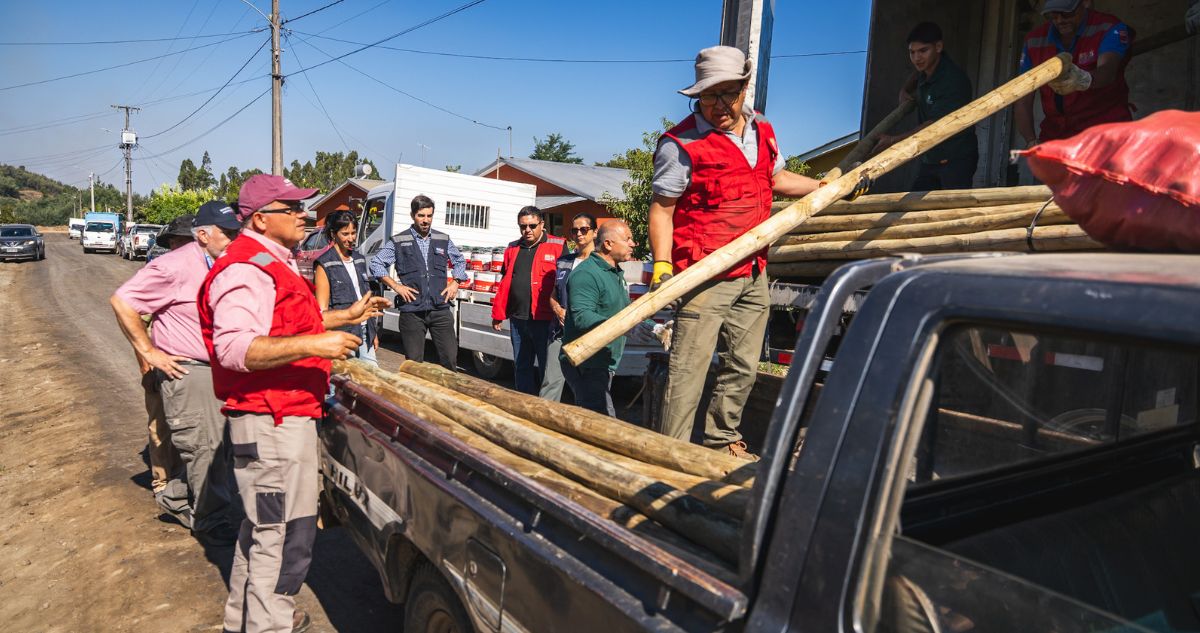 Gobierno inicia entrega a ayudas a agricultores afectados por incendios: al menos 214 damnificados