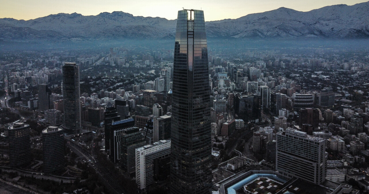 El Banco Mundial mantiene su proyección y prevé que Chile crecerá 2,2% en 2026