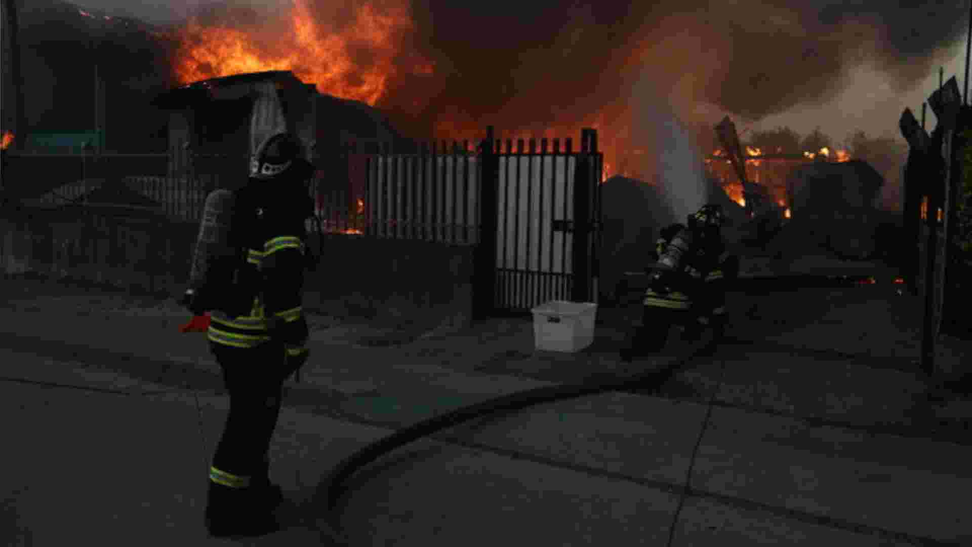 "Hay mucho cansancio, mucho desgaste mental, pero seguimos adelante": Pdte. de Bomberos de Ñuble