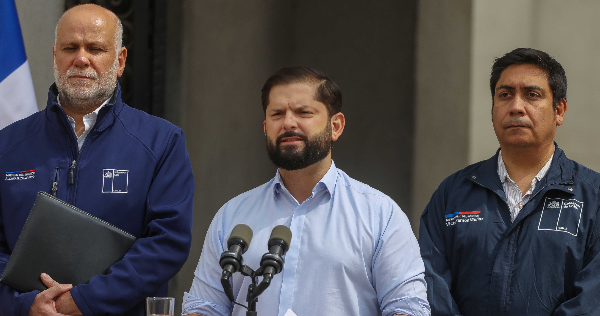 Bono de recuperación, becas y entrega de insumos: las ayudas anunciadas por Boric para Ñuble y Bío Bío