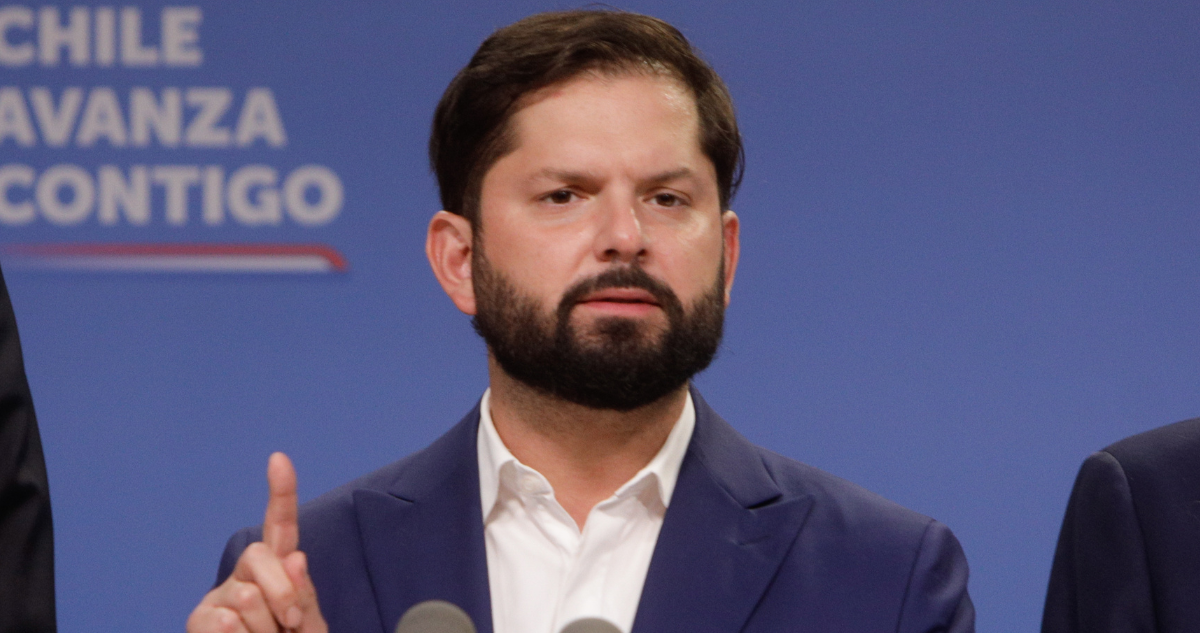 Boric anuncia que investigarán y cotejarán datos para brindar tranquilidad tras error en pagos de PGU