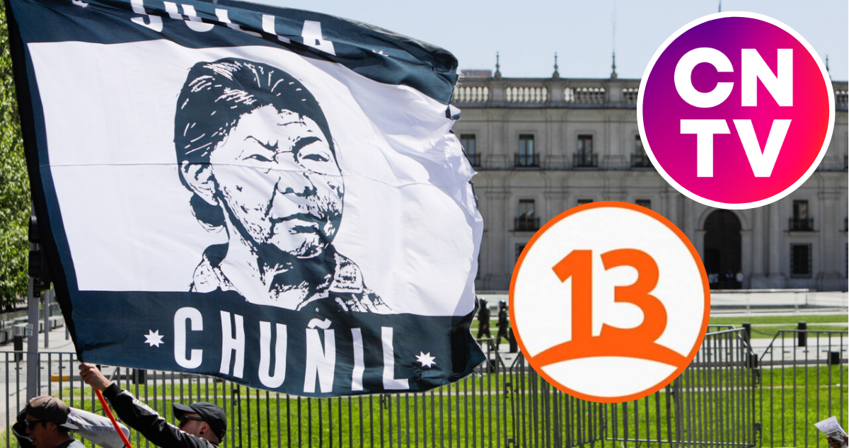 Bandera con el rostro de Julia Chuñil y logos de CNTV y Canal 13