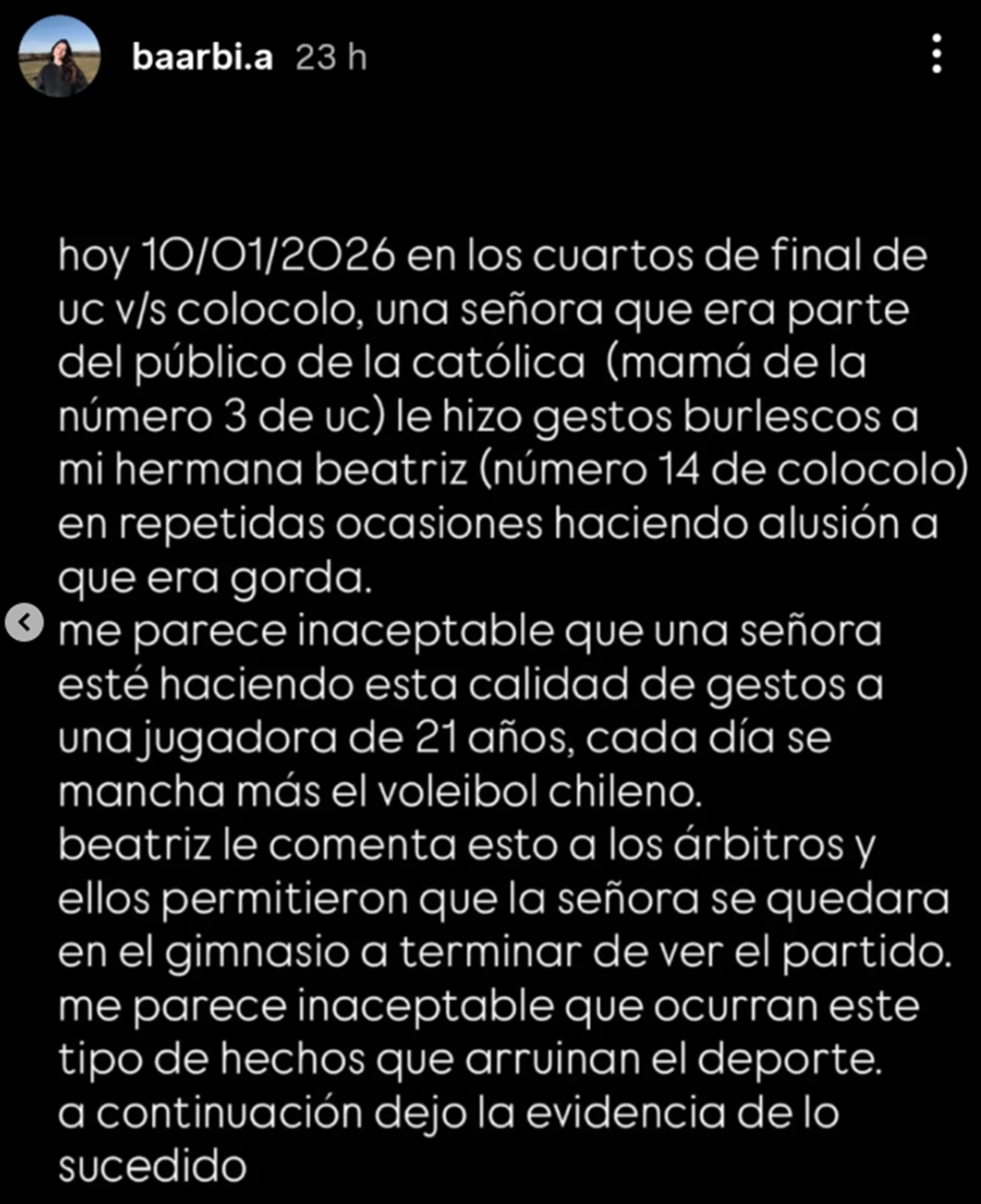 Polémica en el voleibol chileno: acusan gestos discriminatorios contra jugadora de Colo Colo en visita a la UC