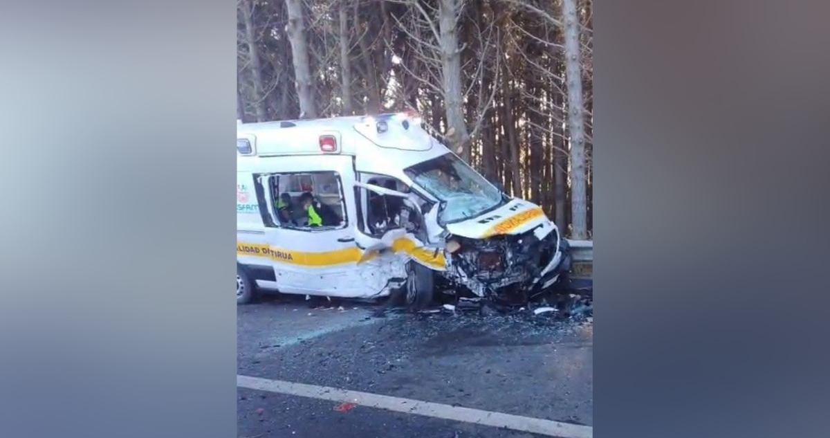 Conductor ebrio colisionó ambulancia y dejó un muerto en Tirúa