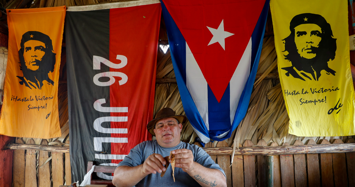 China anuncia que seguirá blindando a Cuba y emplaza a EEUU a que termine con el bloqueo económico