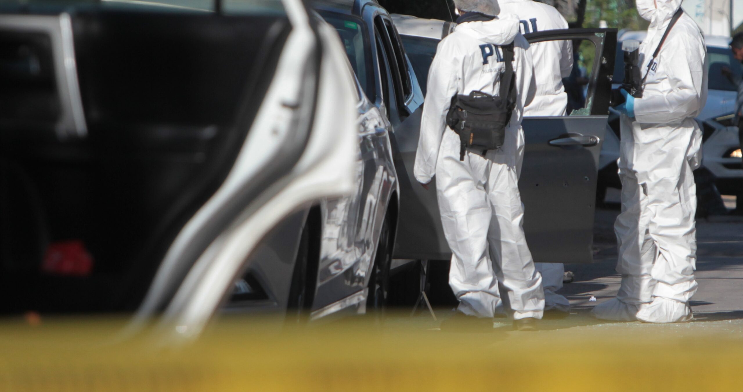 Cuerpos al interior de vehículos en Los Ríos