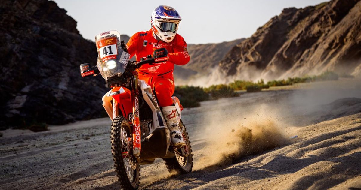 De Gavardo ‘rescató’ a Barbosa en nueva jornada del Dakar 2026: López y Cornejo cerca de los líderes