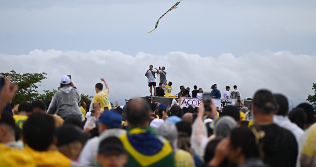 Decenas de personas heridas por un rayo que cayó en medio de manifestación pro Bolsonaro en Brasilia