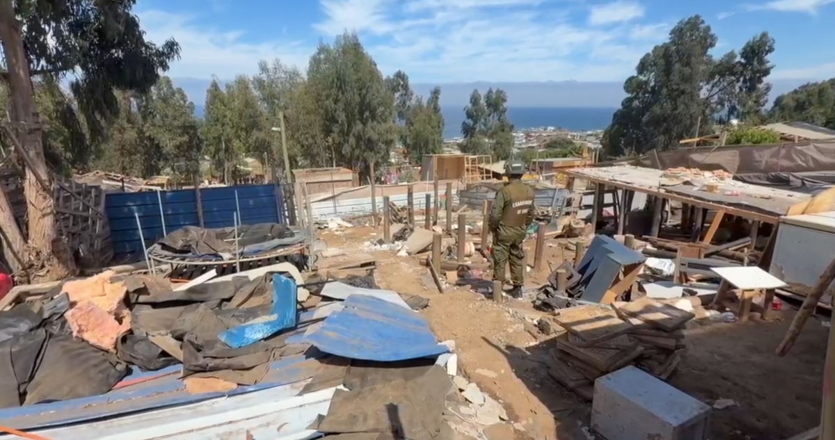 Desalojo de megatoma de San Antonio