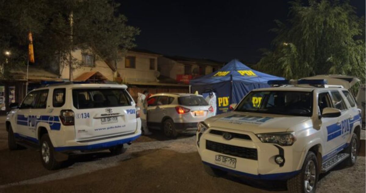 Dos jóvenes muertos al interior de un vehículo deja ataque a balazos en sector norte de Talca