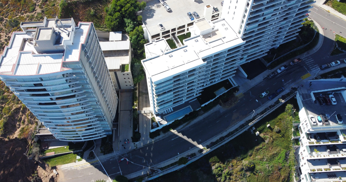 Tras 29 meses de espera: familias inician retorno a edificio Kandinsky luego de emergencia por socavón