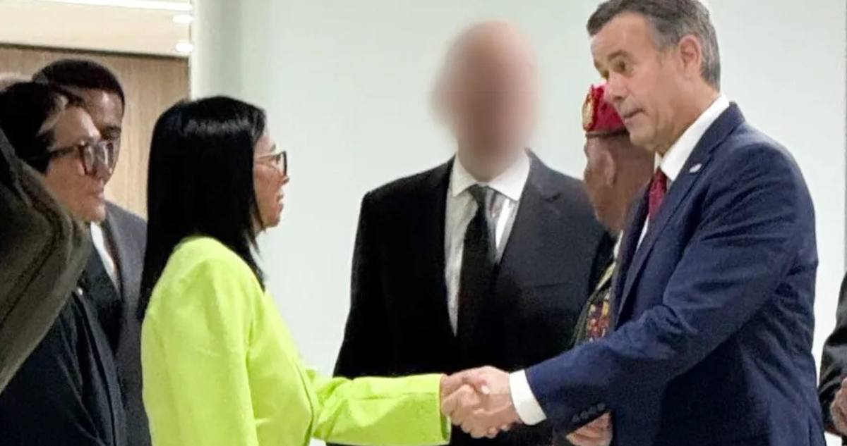 Director de la CIA se reunió con Delcy Rodríguez en Caracas: primer acercamiento tras caída de Maduro