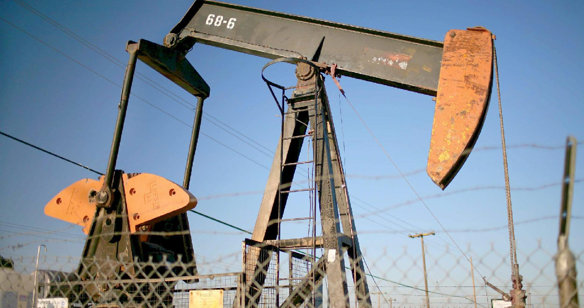 El petróleo sube impulsado por los temores de un ataque de Estados Unidos contra Irán