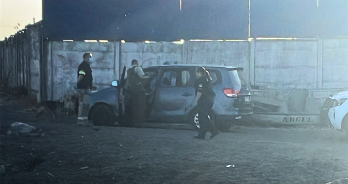 Encuentran a hombre de 36 años muerto al interior de un vehículo en Caleta Lo Rojas de Coronel