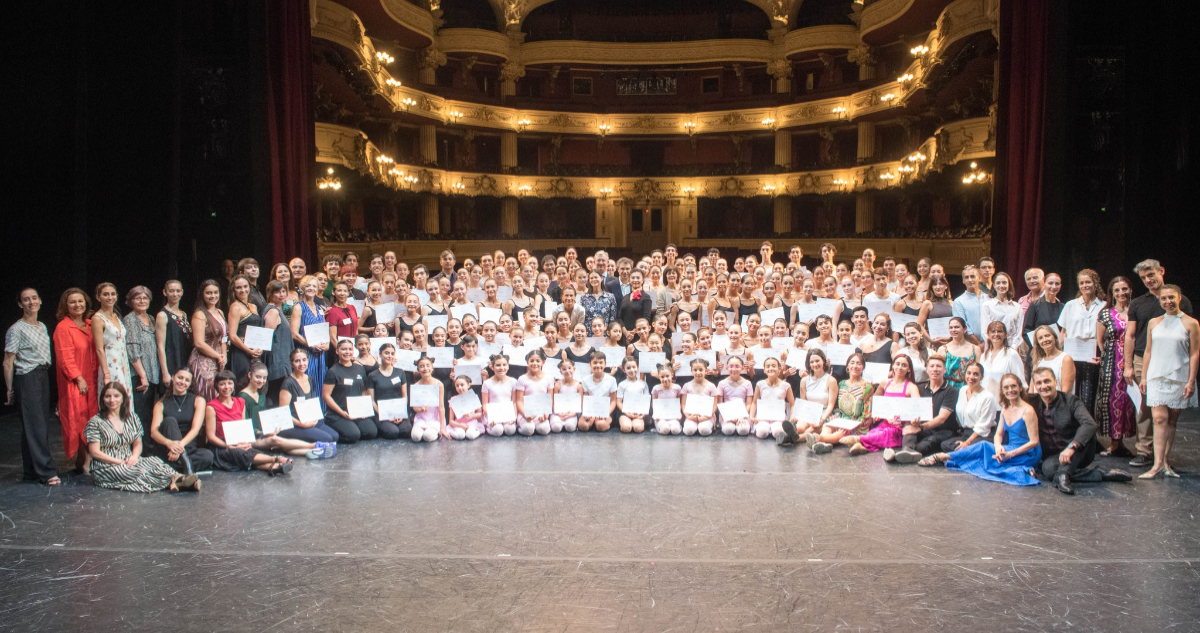 Escuela de Ballet de Santiago da inicio a su Curso Internacional de Verano junto a la Ópera de París