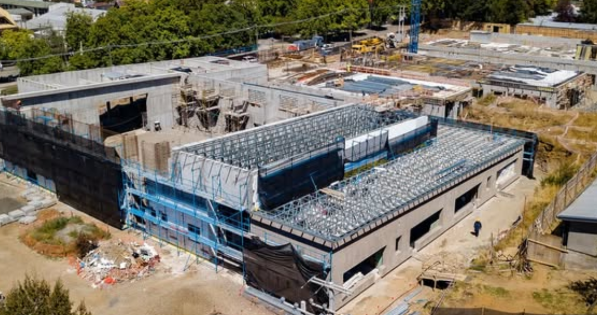 Al menos 2 meses de atraso presentan obras reconstrucción de Escuela Especial Ñielol de Temuco